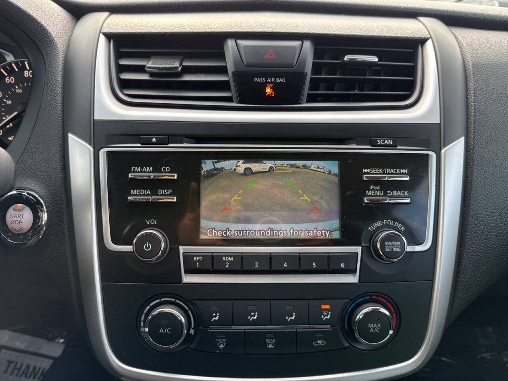 2017 Nissan Altima Image 22