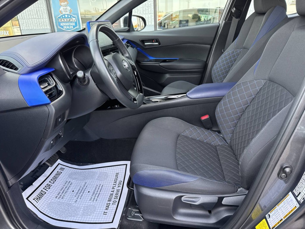 2021 Toyota C-HR Image 22