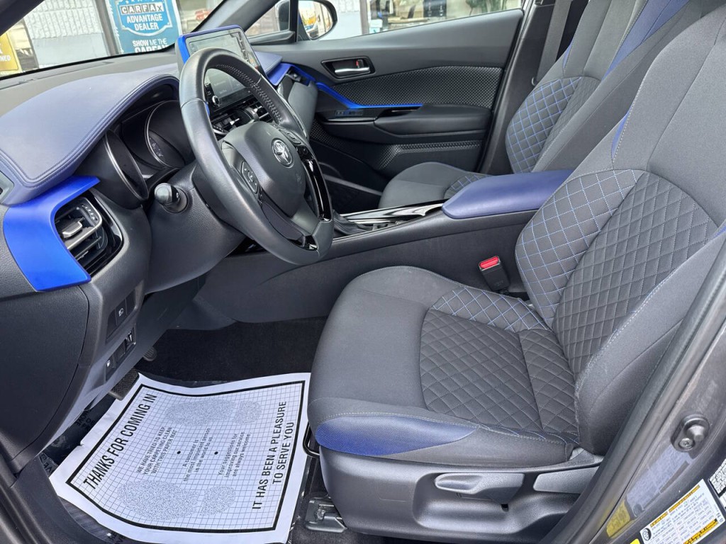 2021 Toyota C-HR Image 23