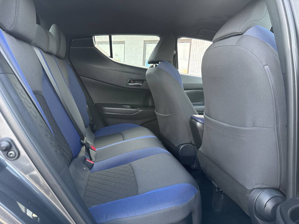 2021 Toyota C-HR Image 41