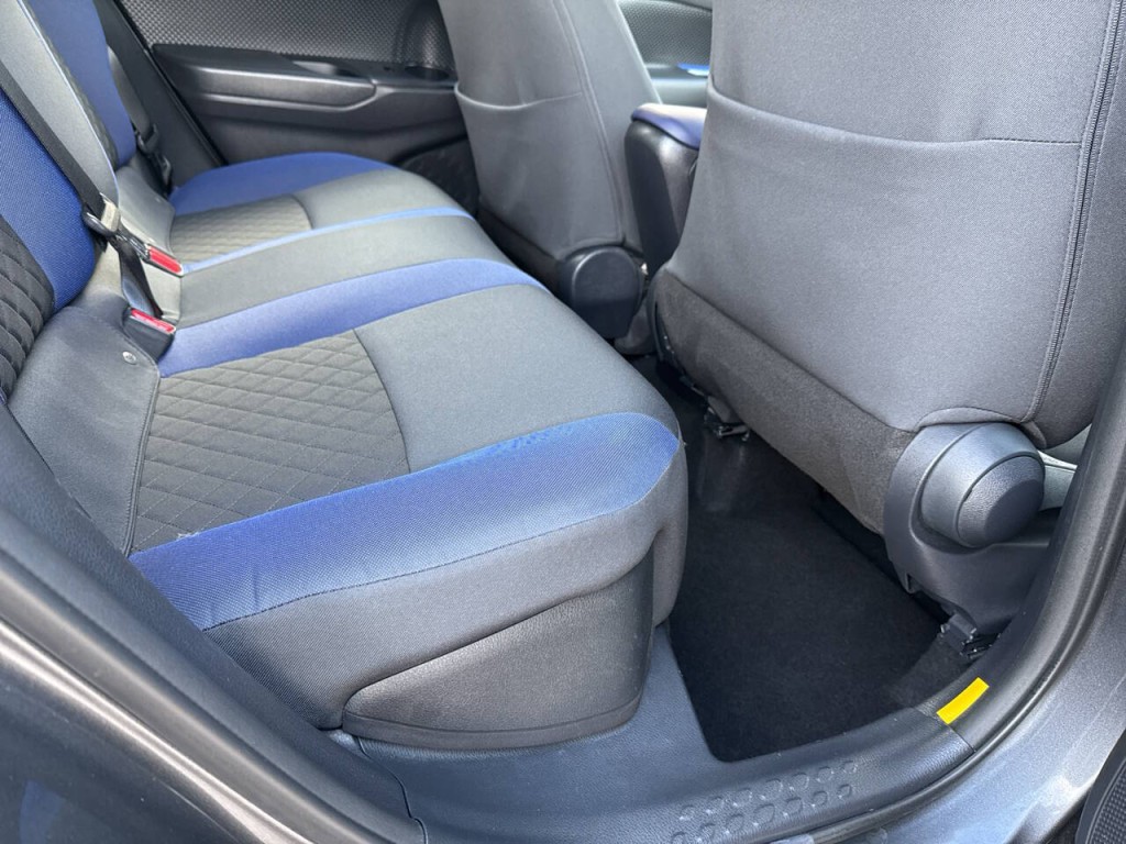 2021 Toyota C-HR Image 42