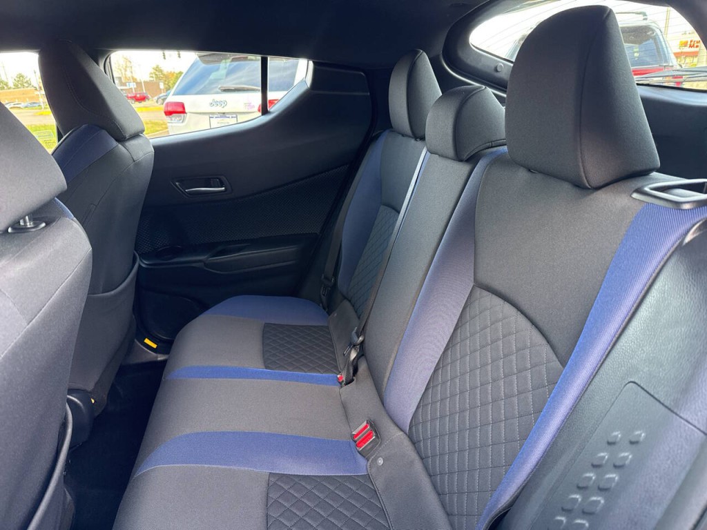 2021 Toyota C-HR Image 46