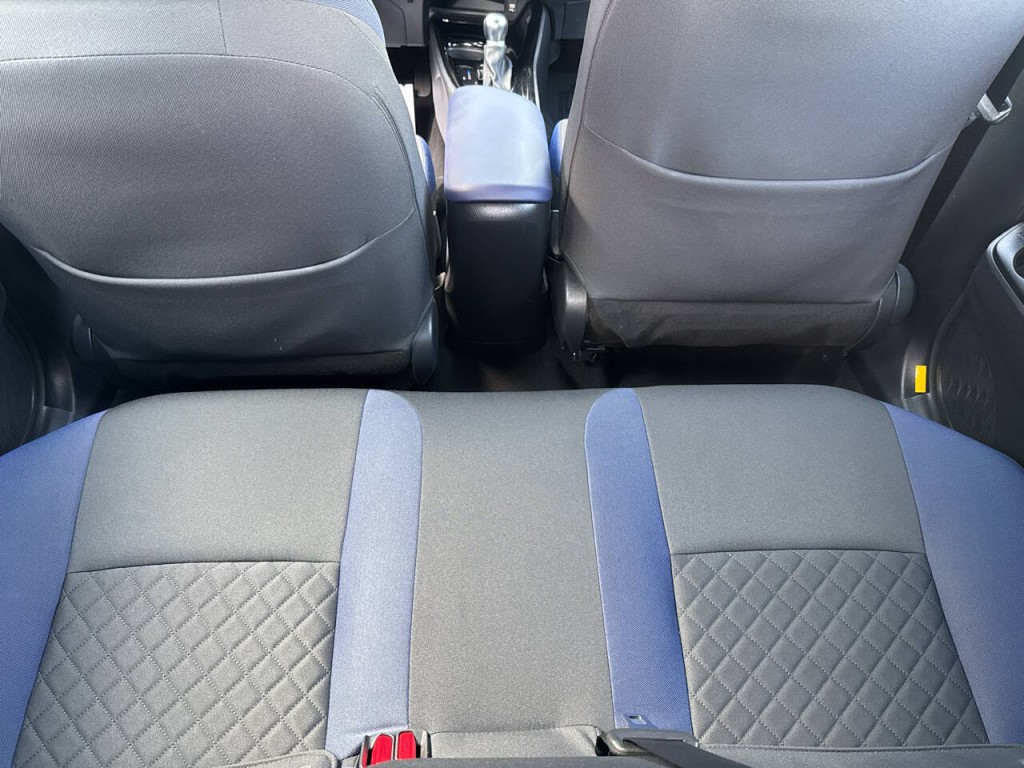 2021 Toyota C-HR Image 51