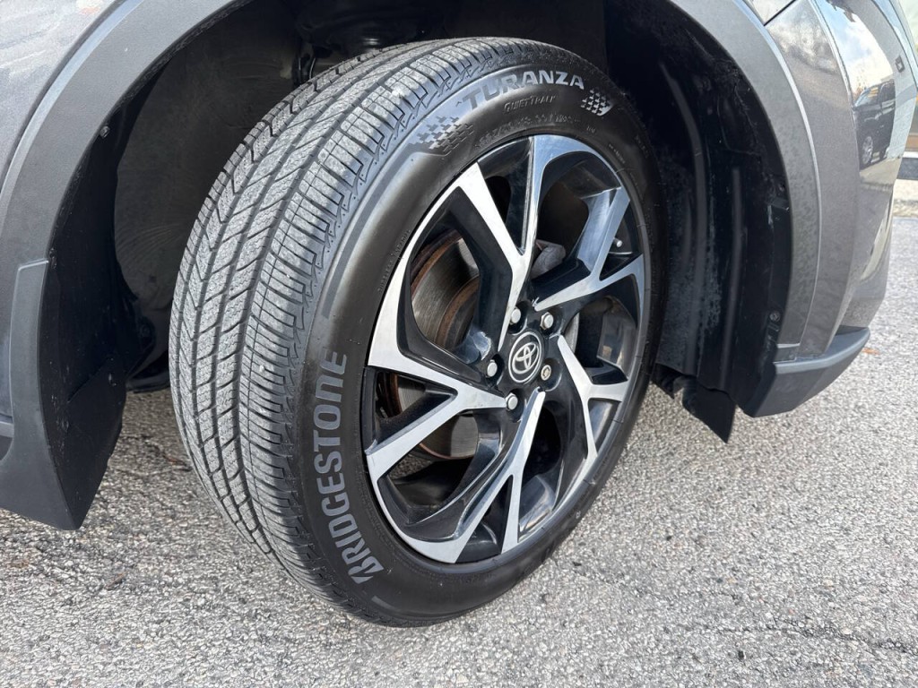 2021 Toyota C-HR Image 58