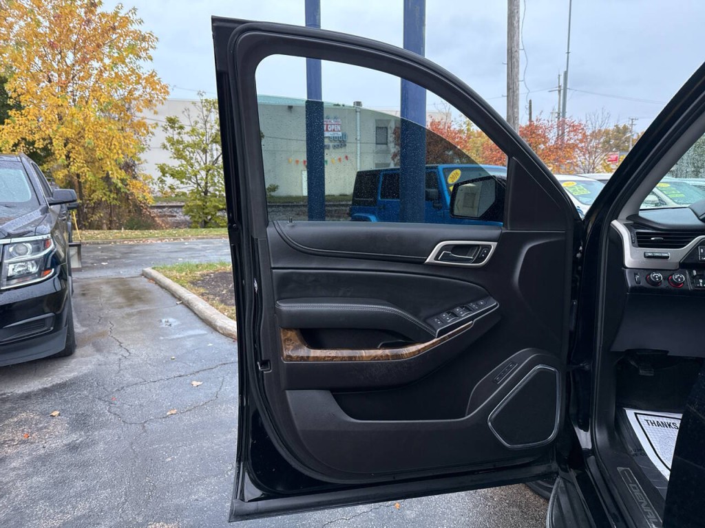 2016 GMC Yukon Image 16