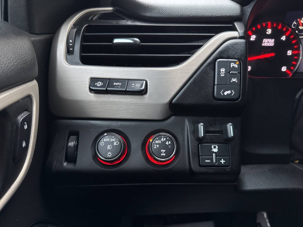 2016 GMC Yukon Image 22