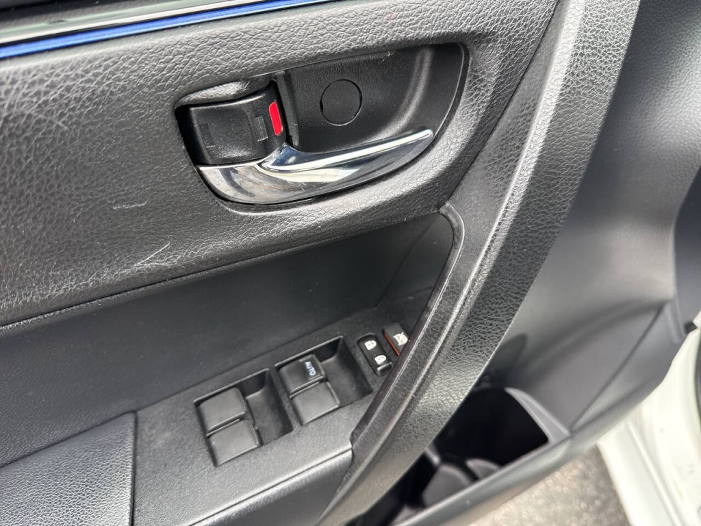 2019 Toyota Corolla Image 17