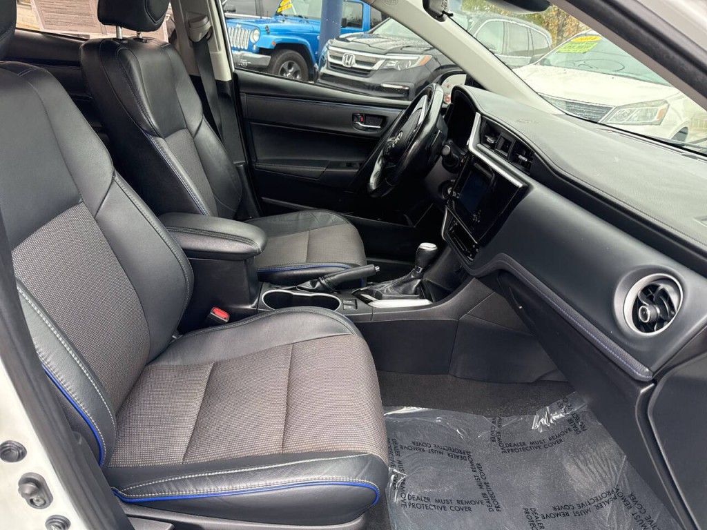 2019 Toyota Corolla Image 37