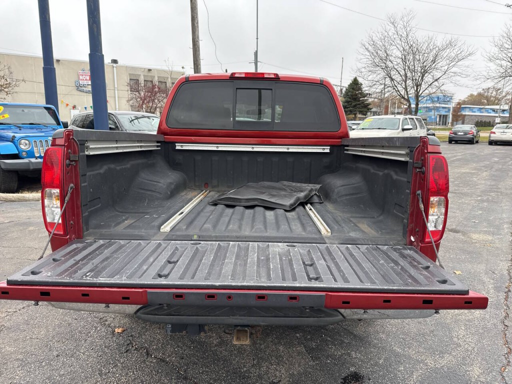 2016 Nissan Frontier Image 8