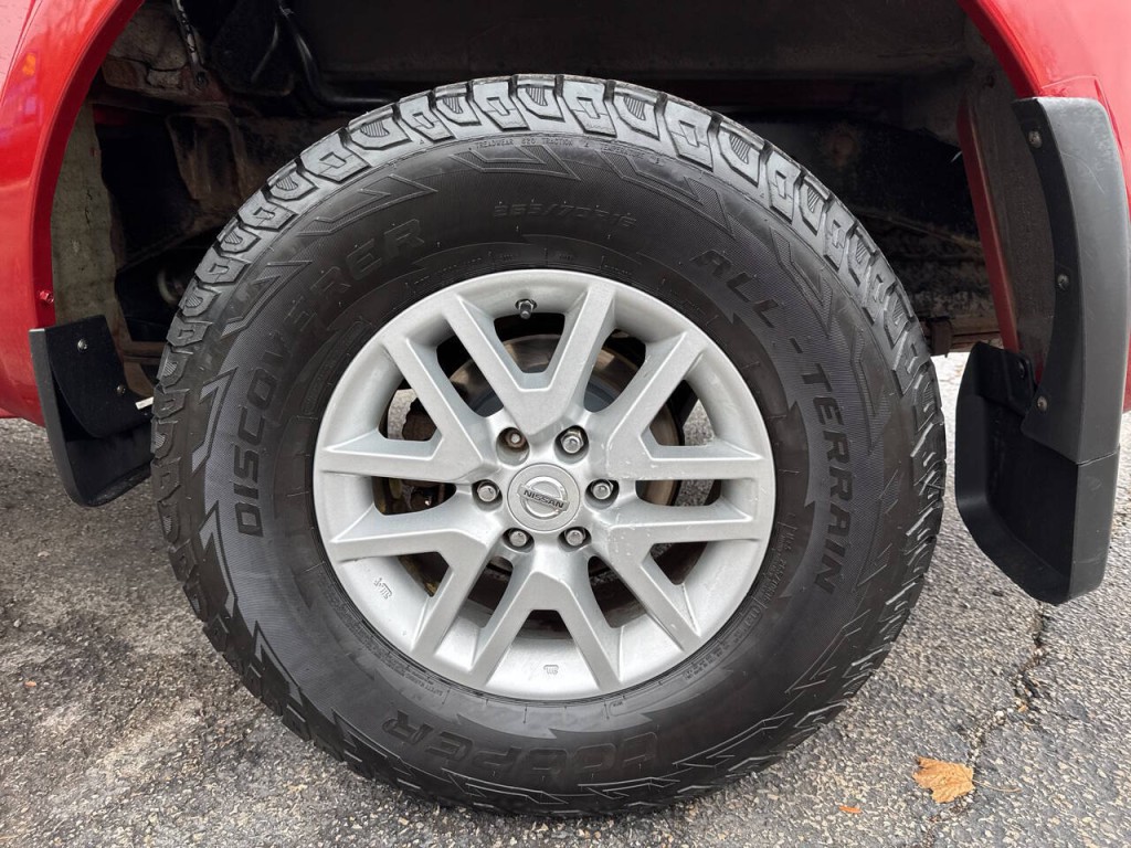 2016 Nissan Frontier Image 46