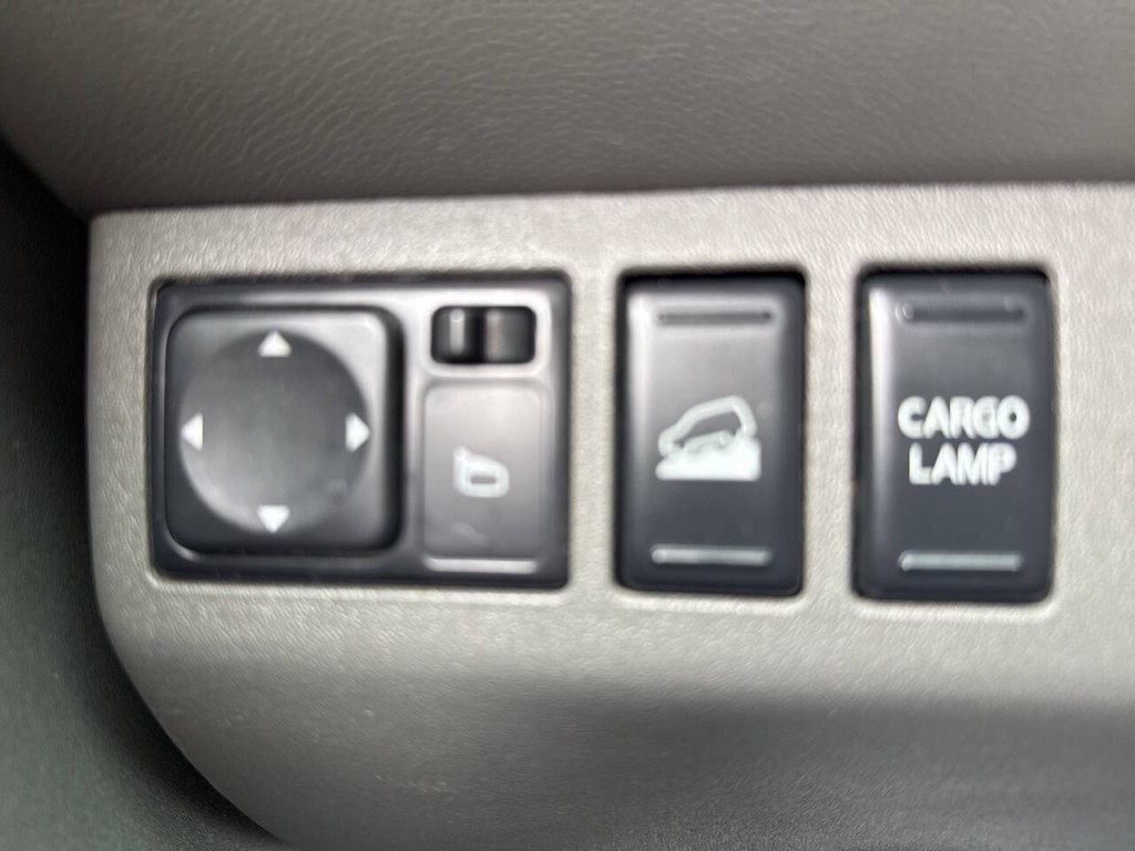 2016 Nissan Frontier Image 19