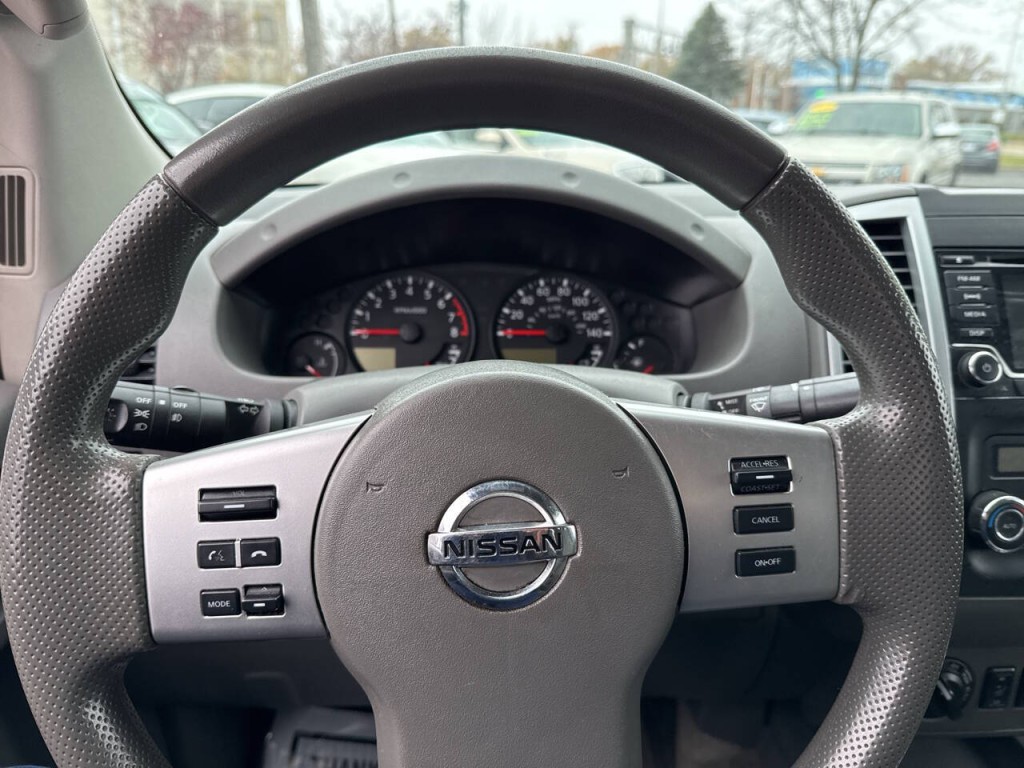 2016 Nissan Frontier Image 20