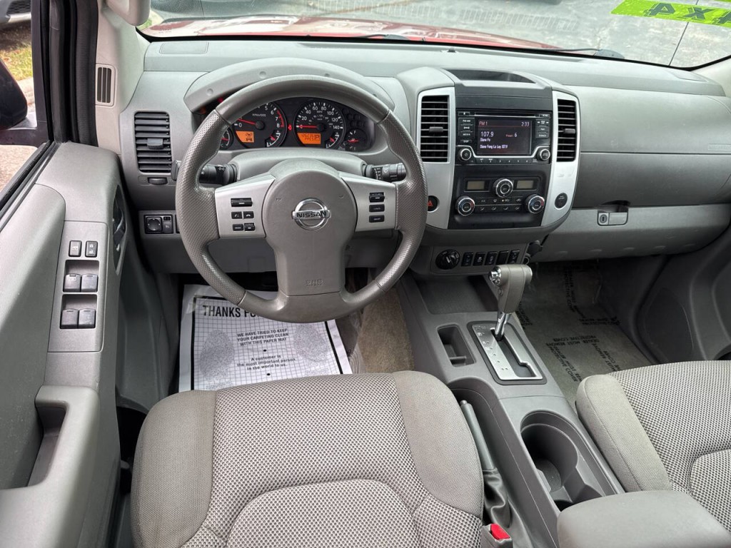 2016 Nissan Frontier Image 30
