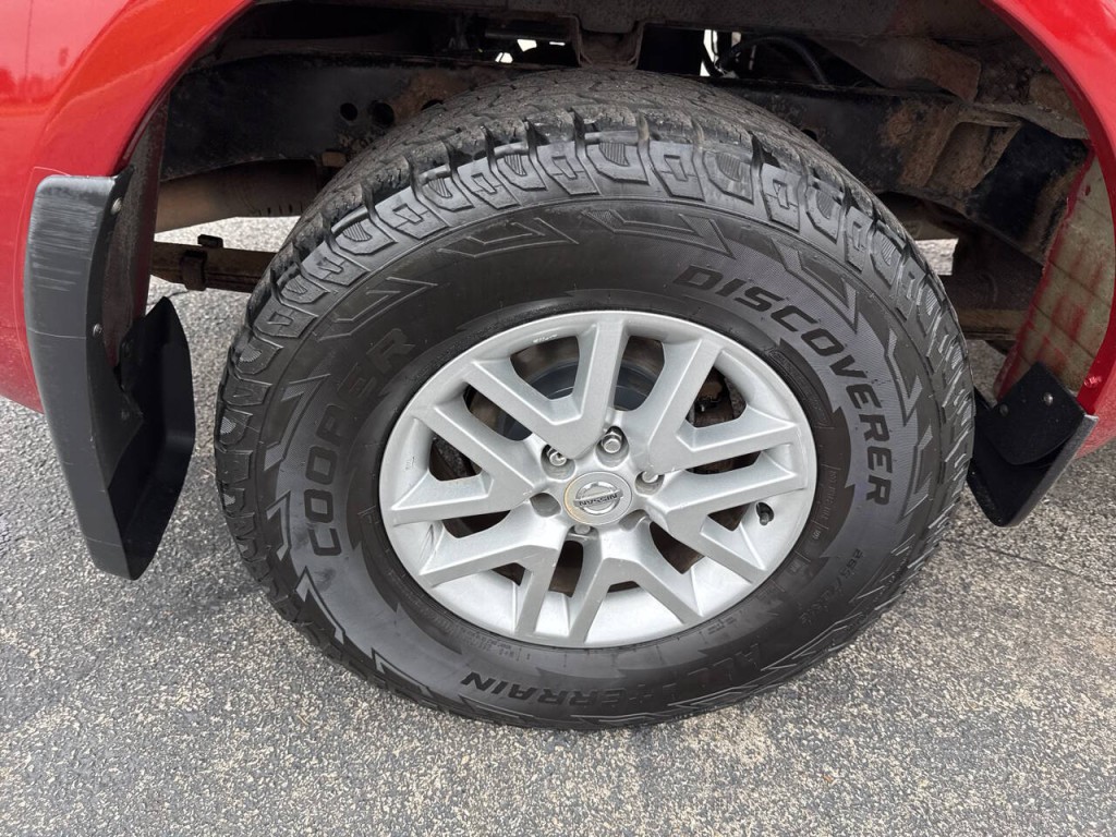 2016 Nissan Frontier Image 46