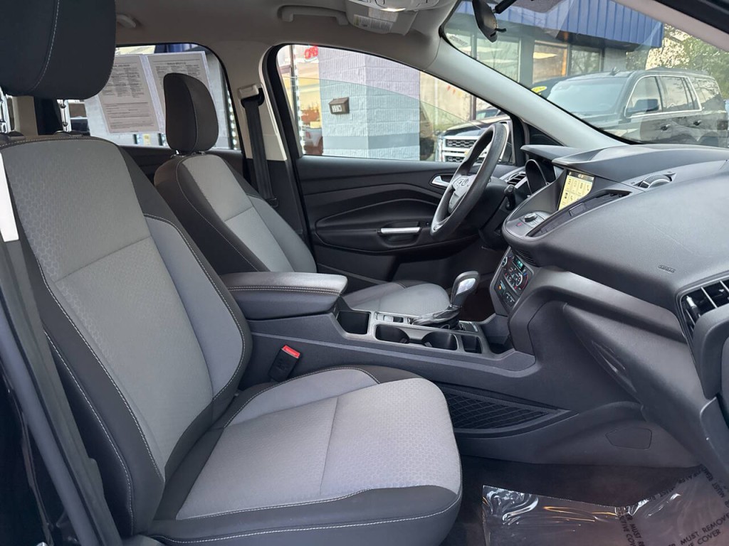 2019 Ford Escape Image 40