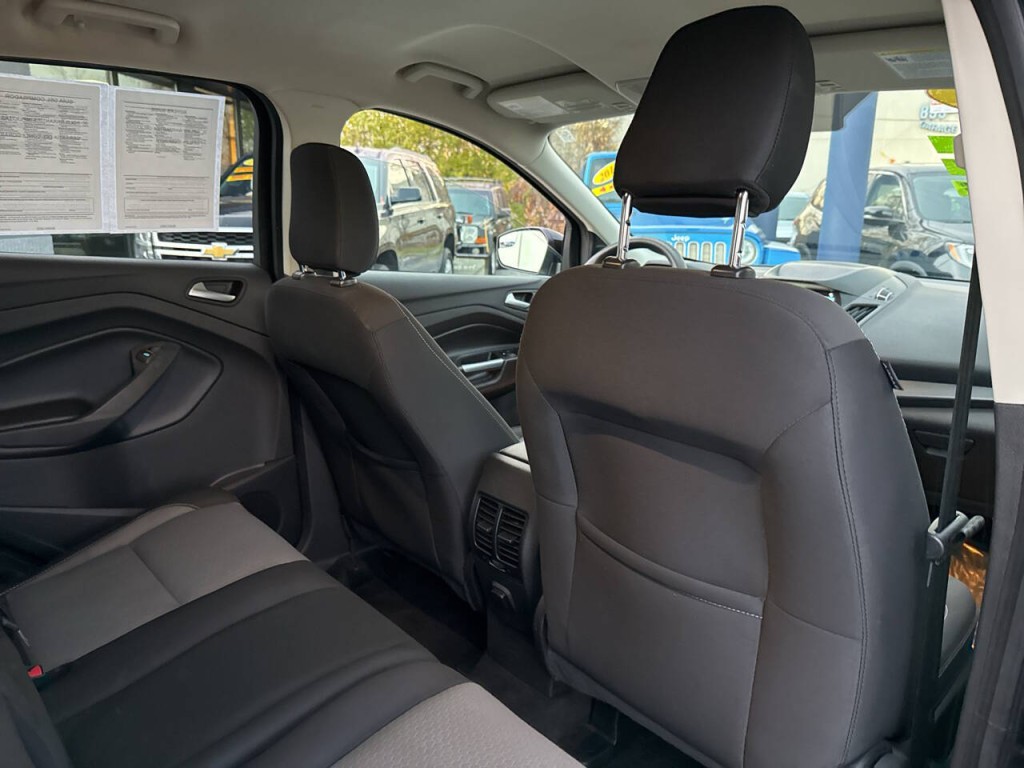 2019 Ford Escape Image 44