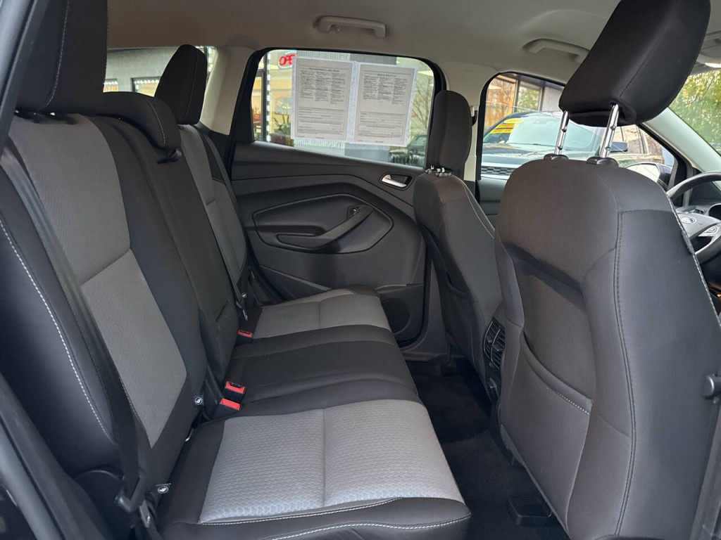 2019 Ford Escape Image 48