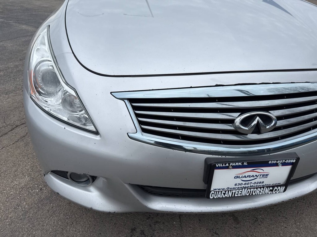 2010 INFINITI G37 Image 7