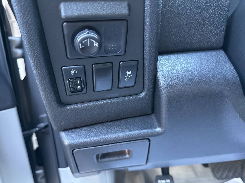 2013 Nissan Rogue Image 18