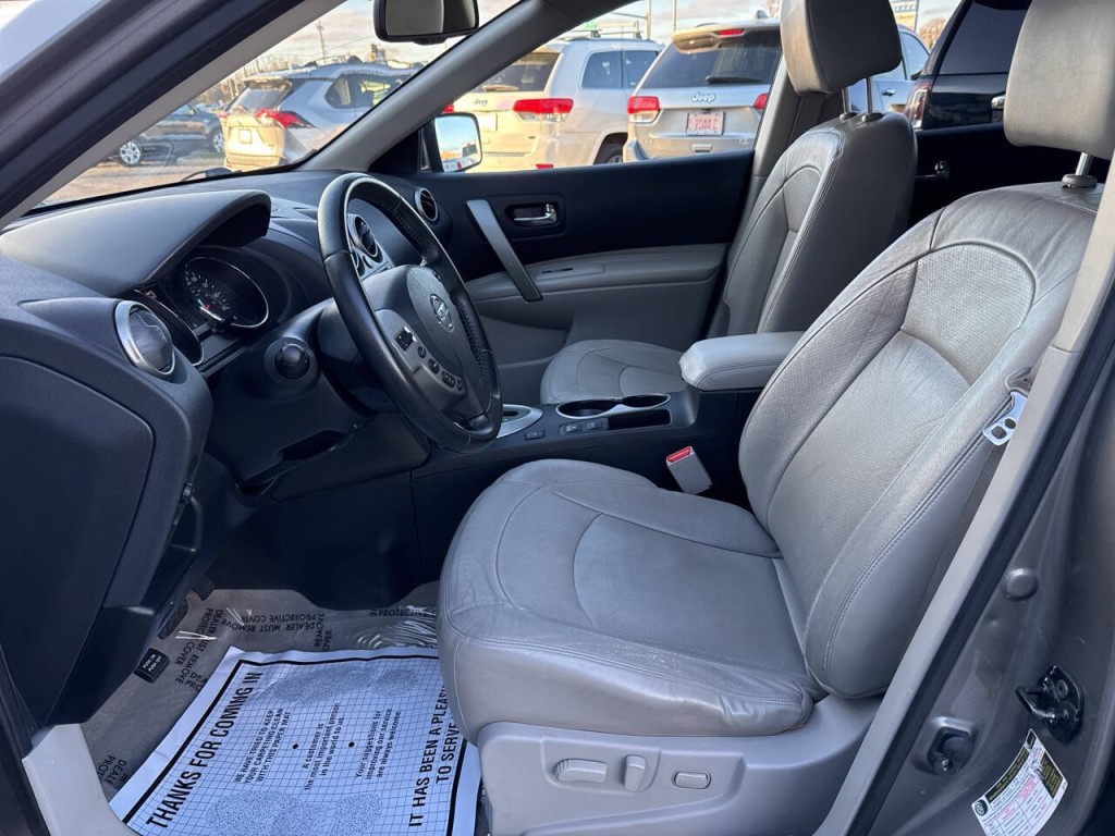2013 Nissan Rogue Image 31