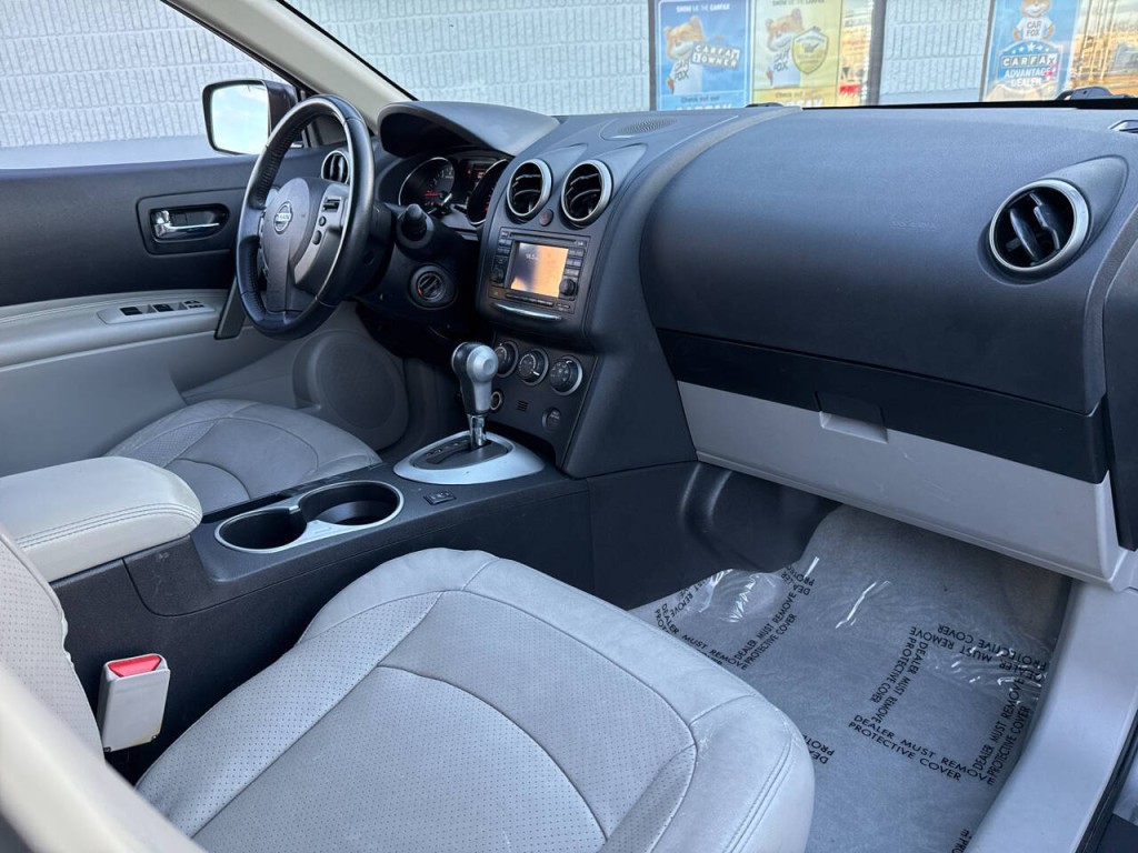 2013 Nissan Rogue Image 35