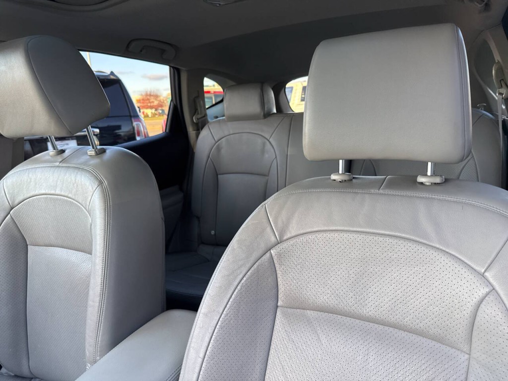 2013 Nissan Rogue Image 50