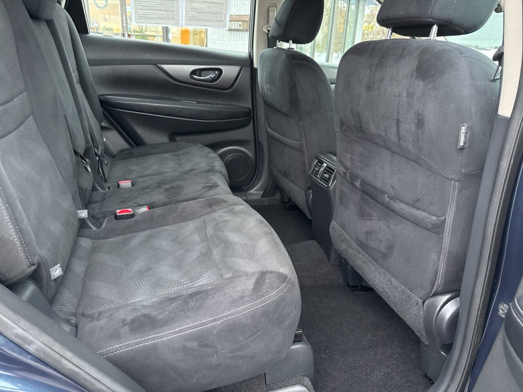 2016 Nissan Rogue Image 37