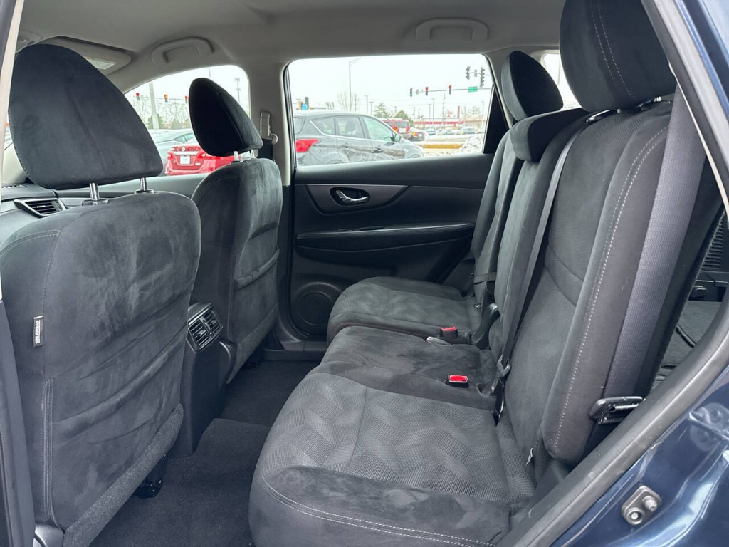 2016 Nissan Rogue Image 41