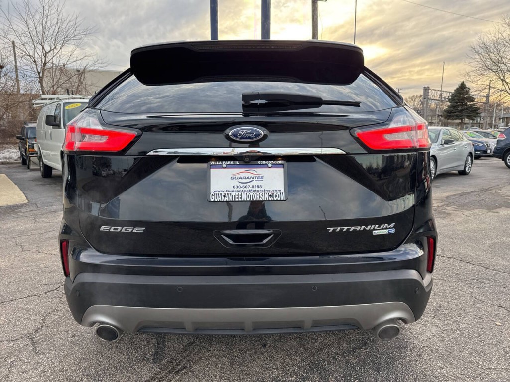 2019 Ford Edge Image 11