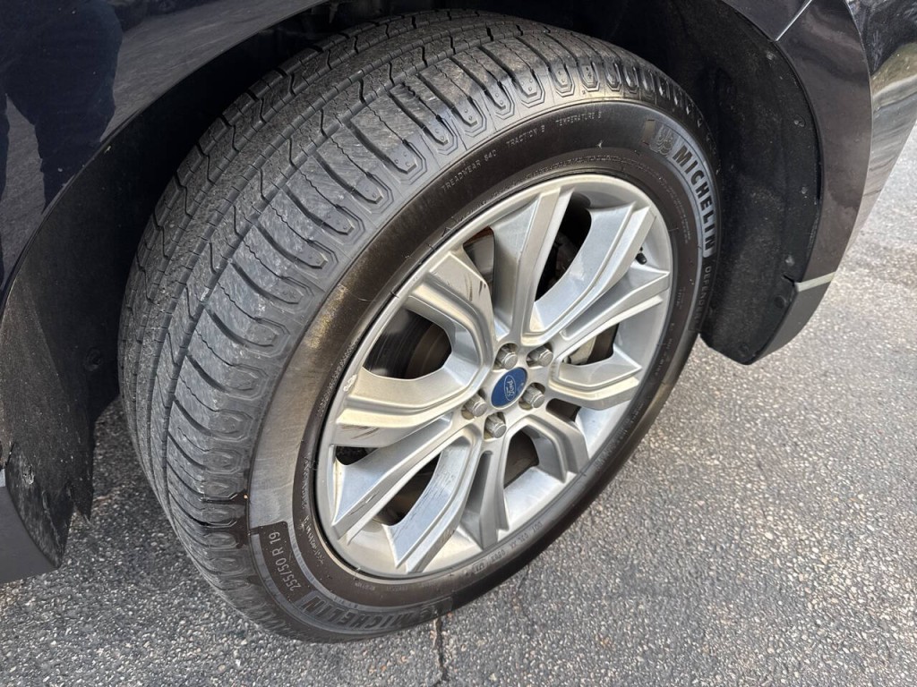 2019 Ford Edge Image 69