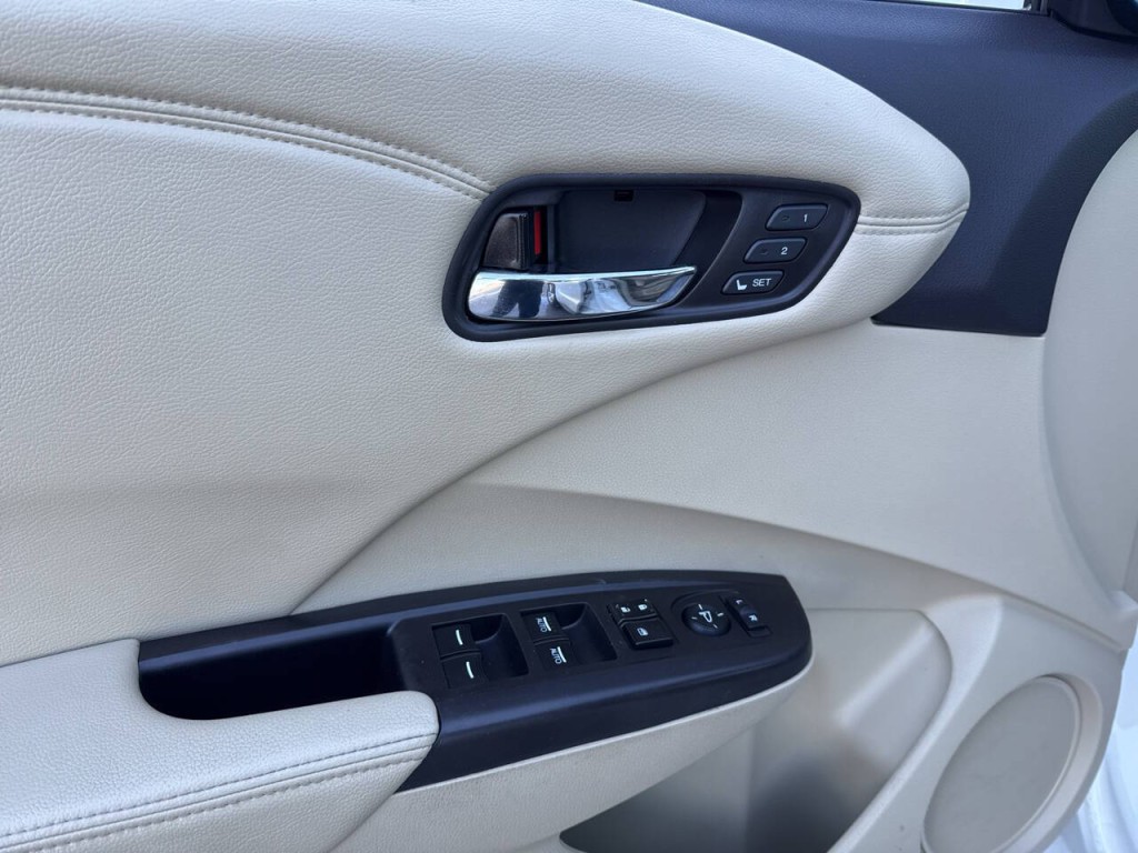 2015 Acura RDX Image 17