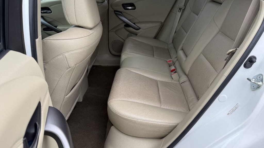 2015 Acura RDX Image 18