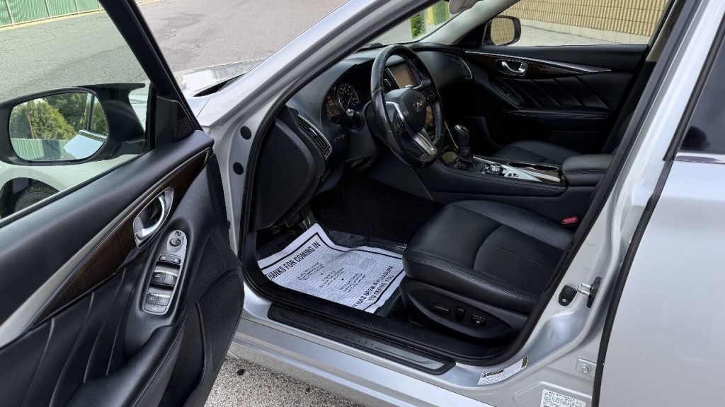 2018 INFINITI Q50 Image 11