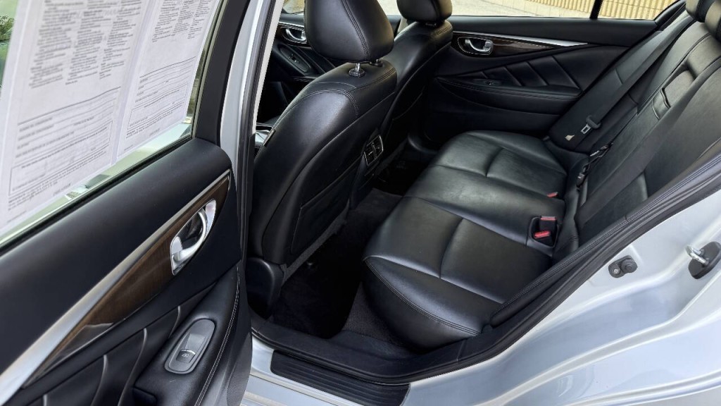 2018 INFINITI Q50 Image 18