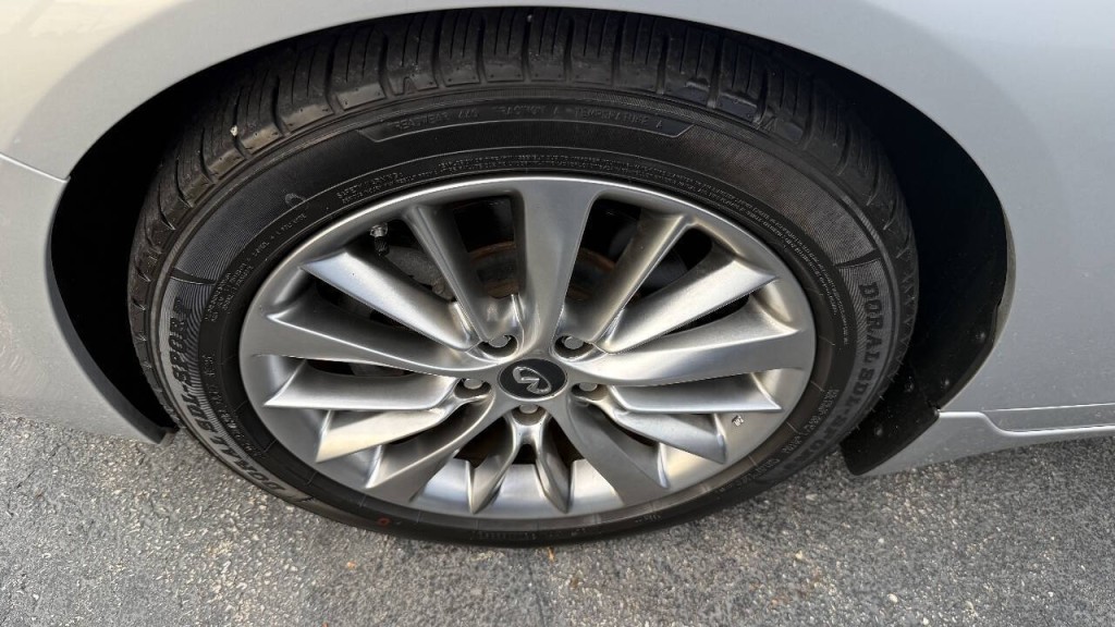 2018 INFINITI Q50 Image 24