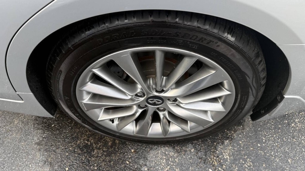 2018 INFINITI Q50 Image 27