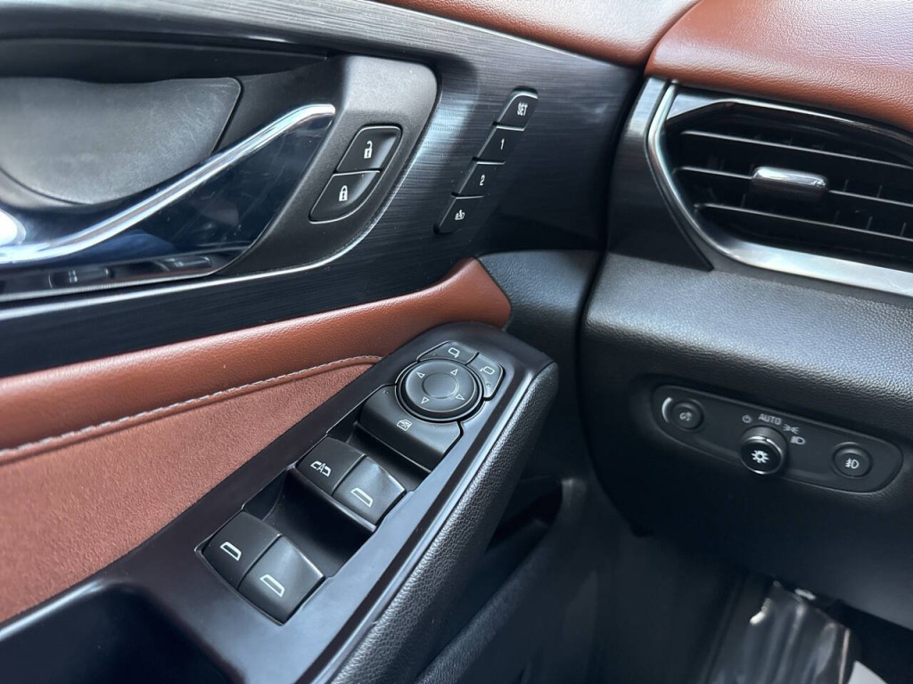 2018 Chevrolet Traverse Image 15