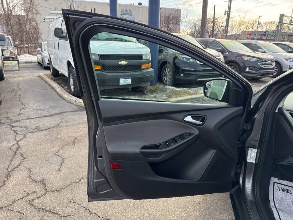 2014 Ford Focus Image 15