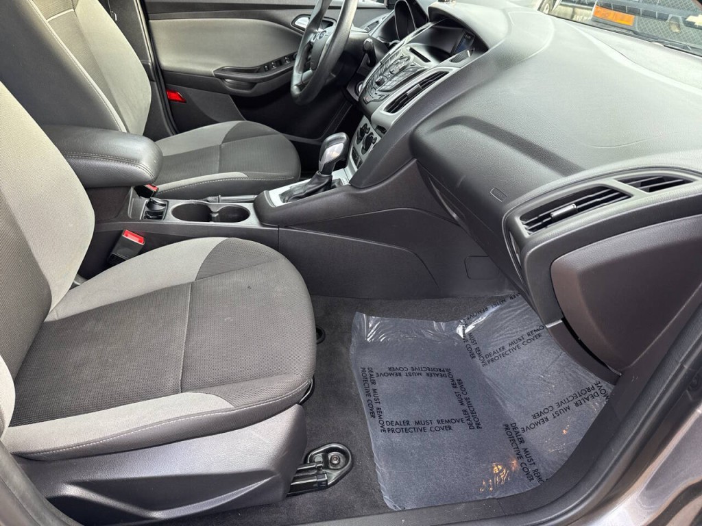 2014 Ford Focus Image 36