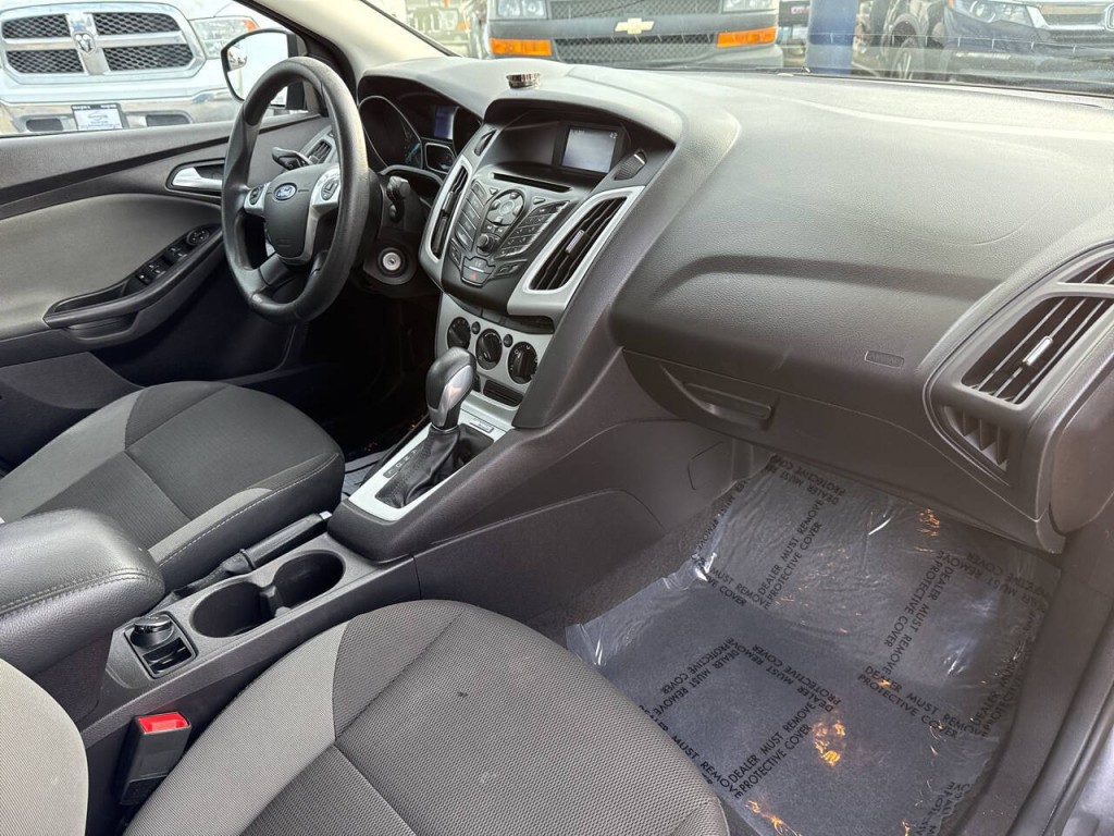 2014 Ford Focus Image 37