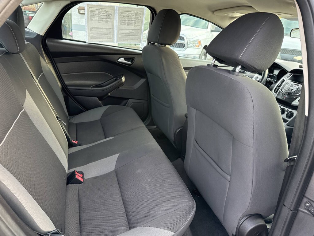 2014 Ford Focus Image 42