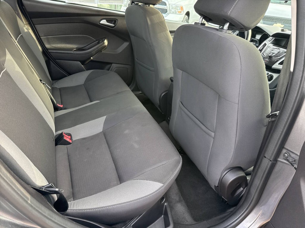 2014 Ford Focus Image 43