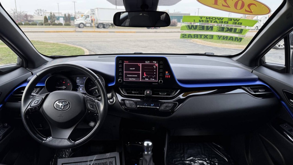 2021 Toyota C-HR Image 12