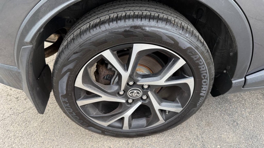 2021 Toyota C-HR Image 20