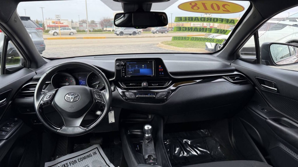 2018 Toyota C-HR Image 11
