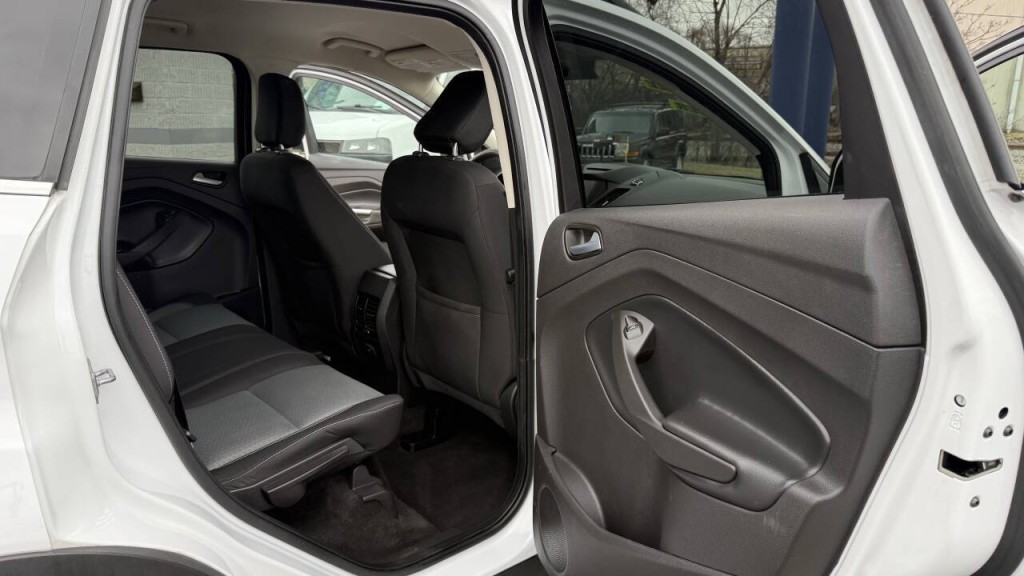 2018 Ford Escape Image 17