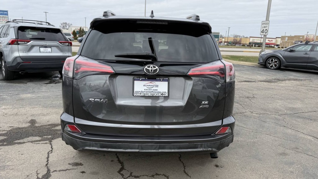 2018 Toyota Rav4 Image 6