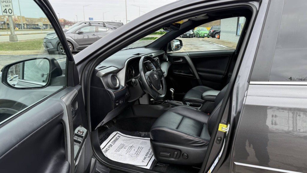 2018 Toyota Rav4 Image 13