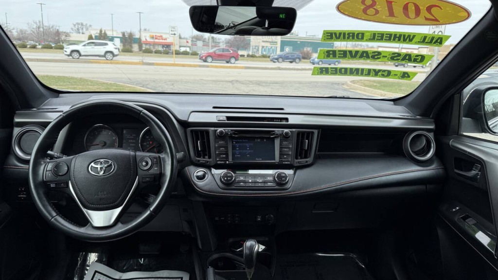 2018 Toyota Rav4 Image 16