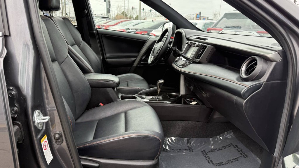 2018 Toyota Rav4 Image 21